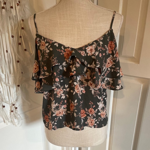 Forever 21 Off-Shoulder Floral Ruffle Crop Top with Adjustable Straps – Size S - Picture 2 of 13